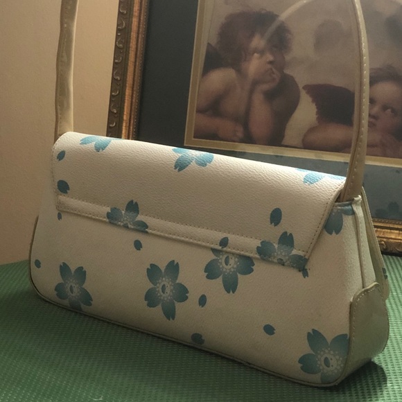 Ahh 😍 - Picture 5 of 7